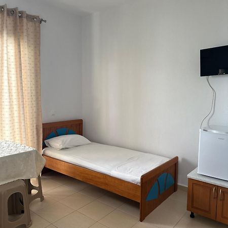 Vila Lemon Tree Саранде Екстериор снимка