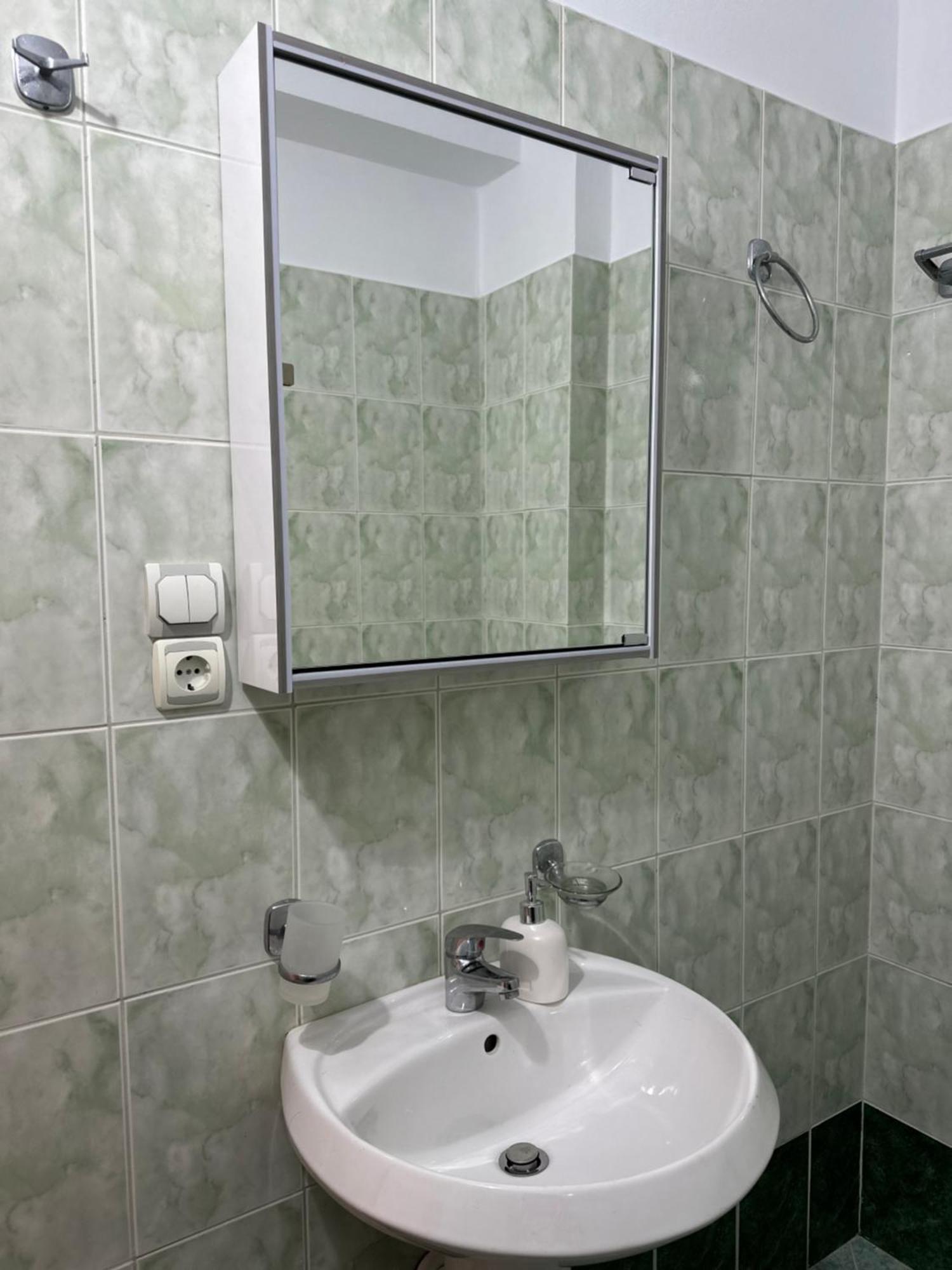Vila Lemon Tree Саранде Екстериор снимка