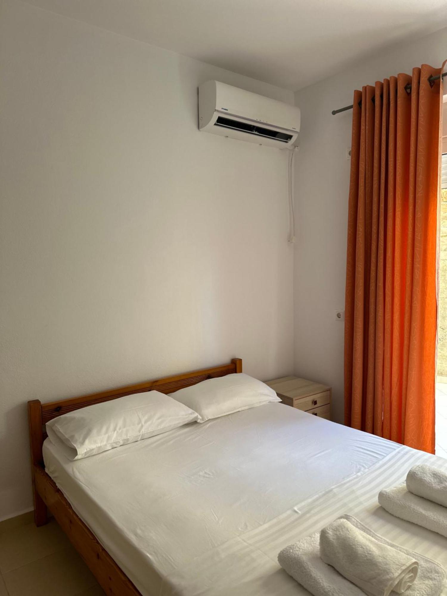 Vila Lemon Tree Саранде Екстериор снимка